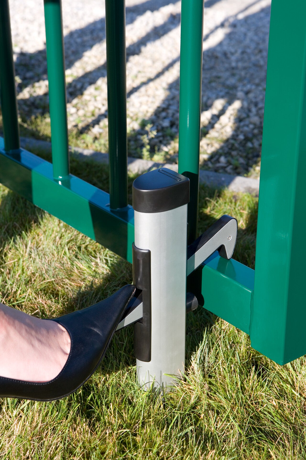 Locinox Poortvanger aluminium - met Rubbere aanslag hek-kopen Haak Boven (IN-GATE CATCHER) Haak Onder (UNDER-GATE CATCHER)