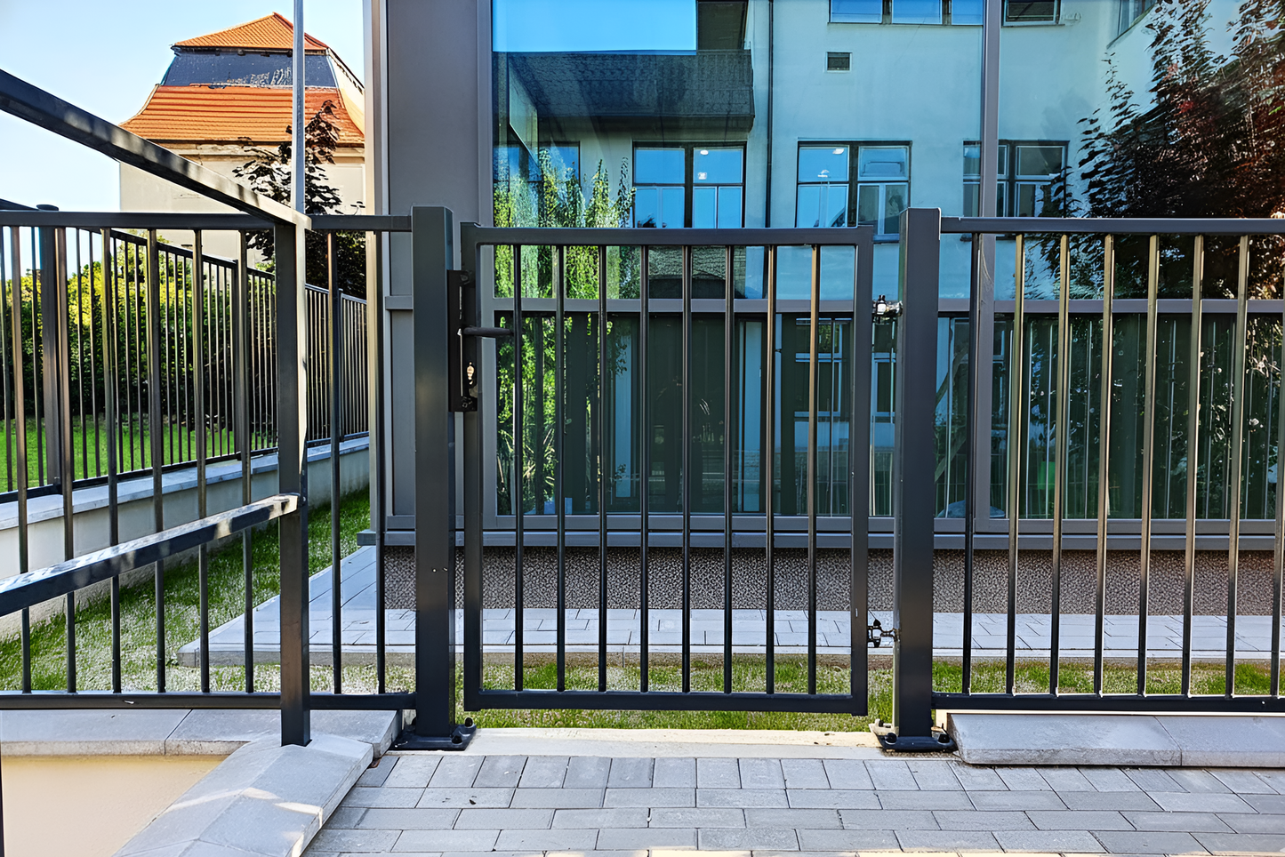 Universal Gate – Schwarz (RAL 9005)